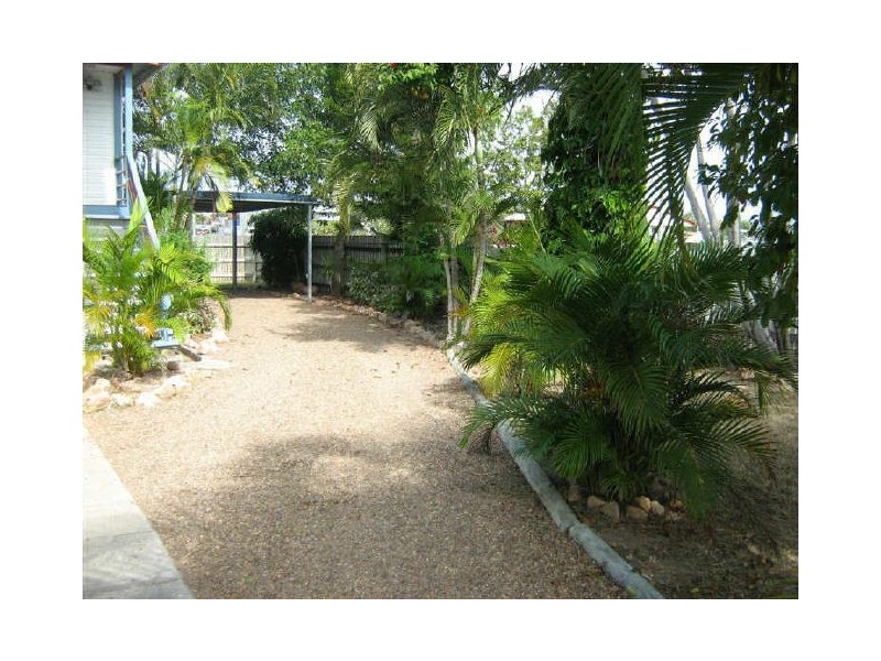 15 Russell Street, Bowen QLD 4805