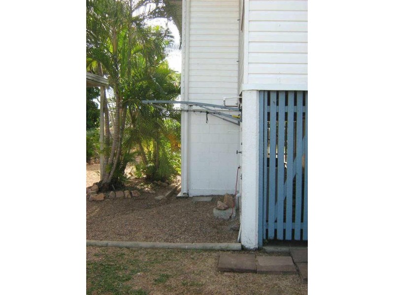 15 Russell Street, Bowen QLD 4805