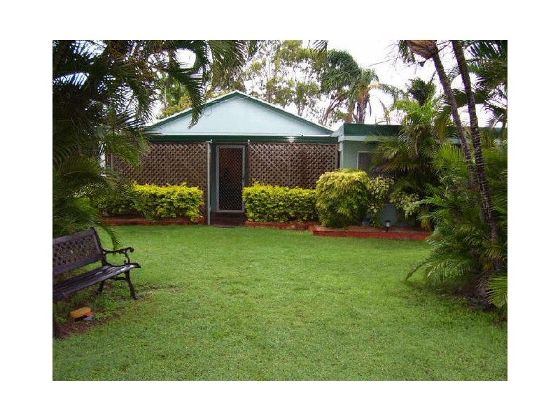 10 Rosshall Street, Bowen QLD 4805