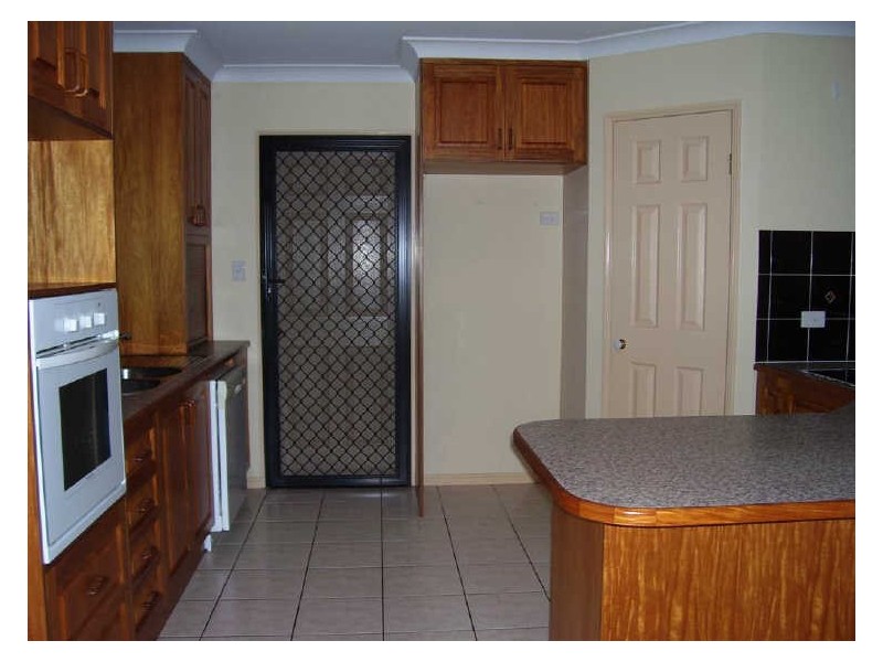 10 Peters Place, Bowen QLD 4805