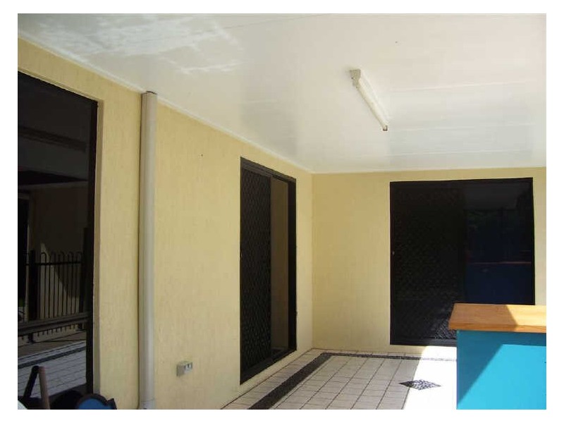 10 Peters Place, Bowen QLD 4805