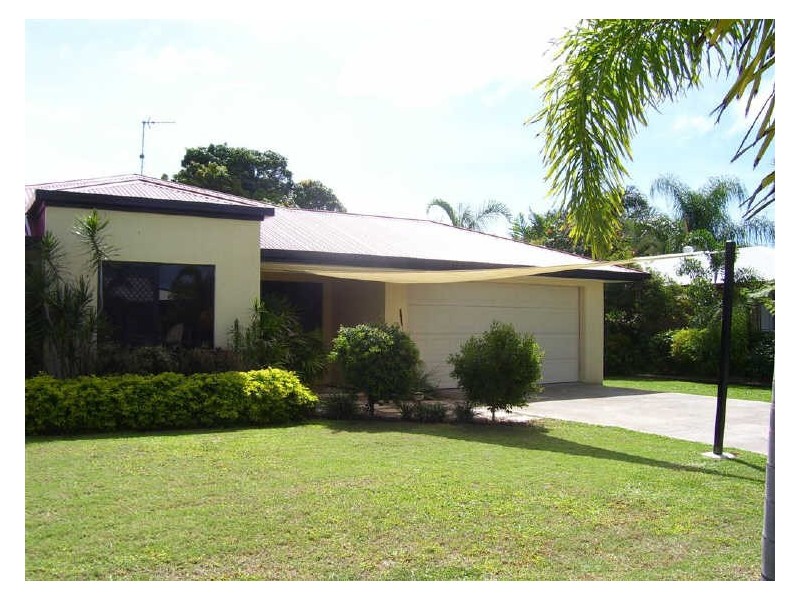 10 Peters Place, Bowen QLD 4805