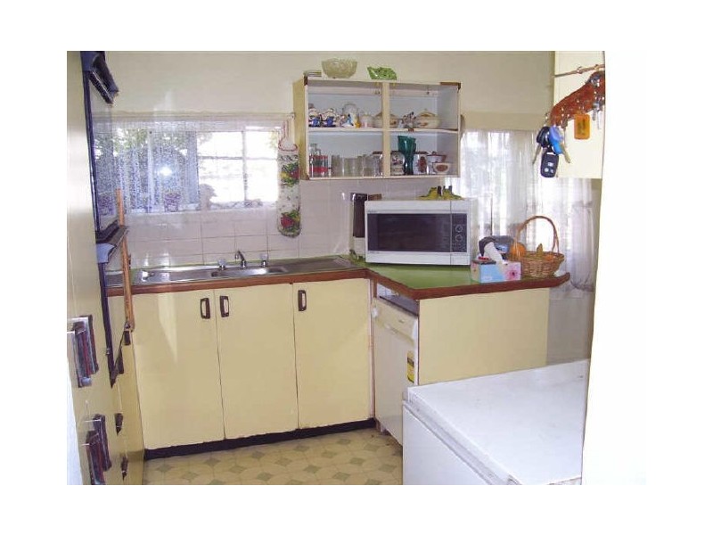 20 Eleventh Ave, Collinsville QLD 4804