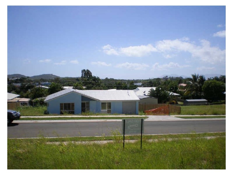 9 Allan Place, Bowen QLD 4805
