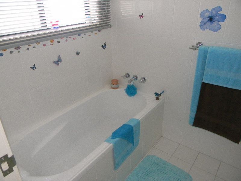 6 Tynwald Avenue, Bowen QLD 4805