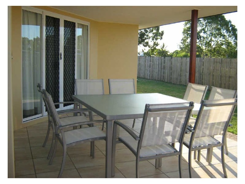 9 Cullen Close, Bowen QLD 4805