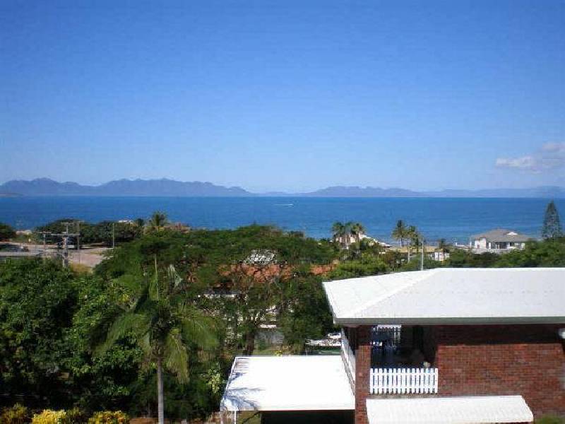 27 Rose Bay Road, Bowen QLD 4805