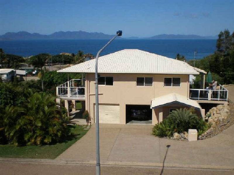 27 Rose Bay Road, Bowen QLD 4805