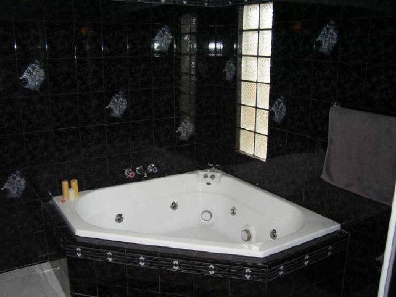 29 Mitchell Street, Bowen QLD 4805