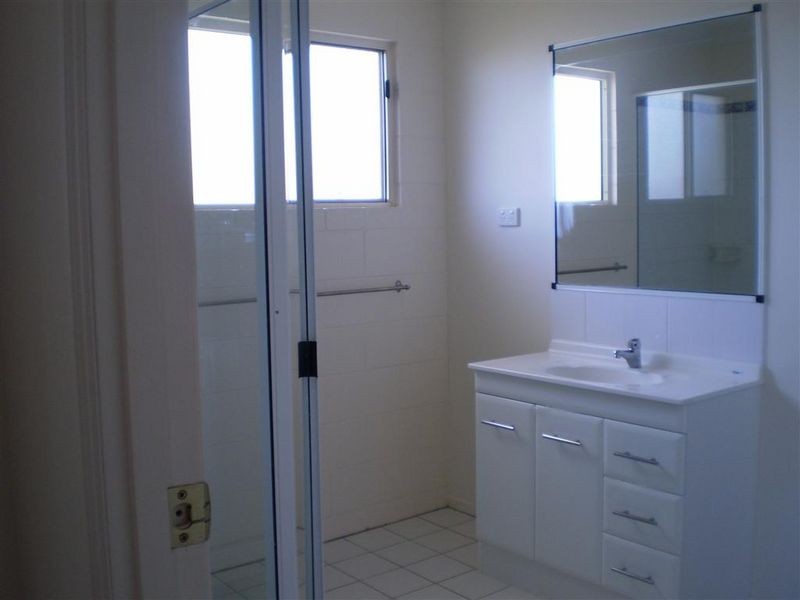 16 Hillview Place, Bowen QLD 4805