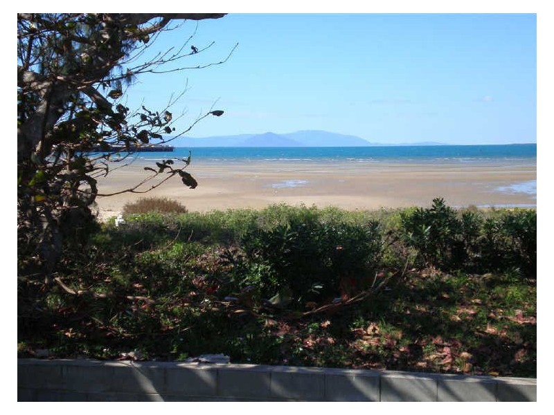 9 Thomas Street, Bowen QLD 4805