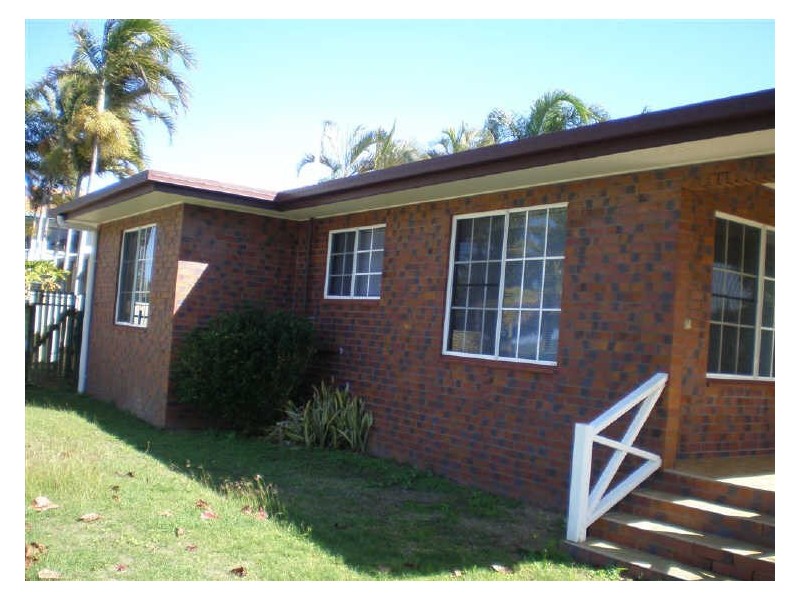 9 Thomas Street, Bowen QLD 4805