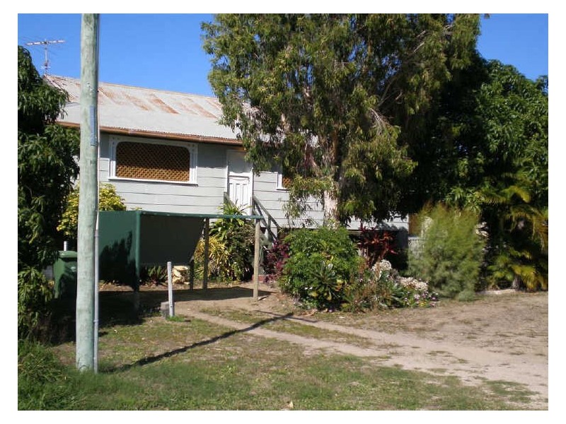 9 Thomas Street, Bowen QLD 4805