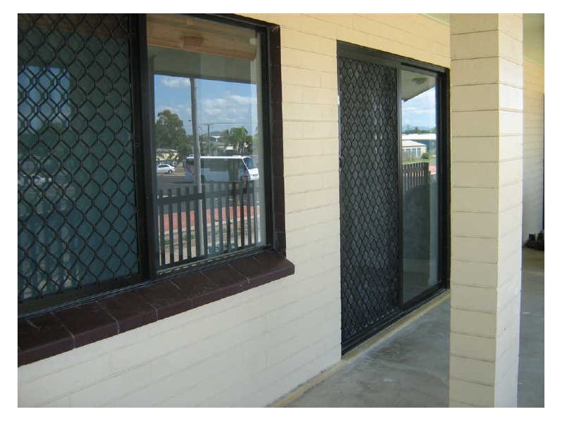 4/10 Sinclair Street, Bowen QLD 4805