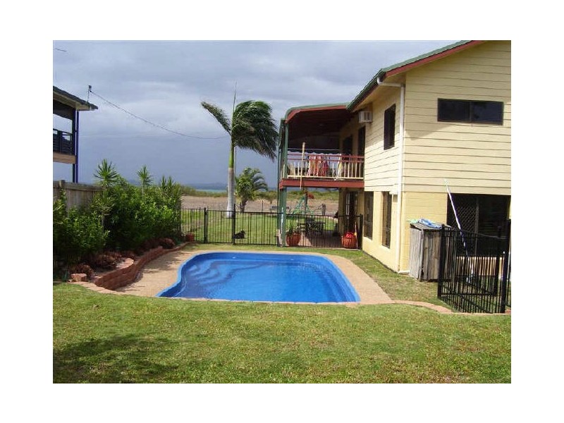 36 Wentworth Street, Bowen QLD 4805