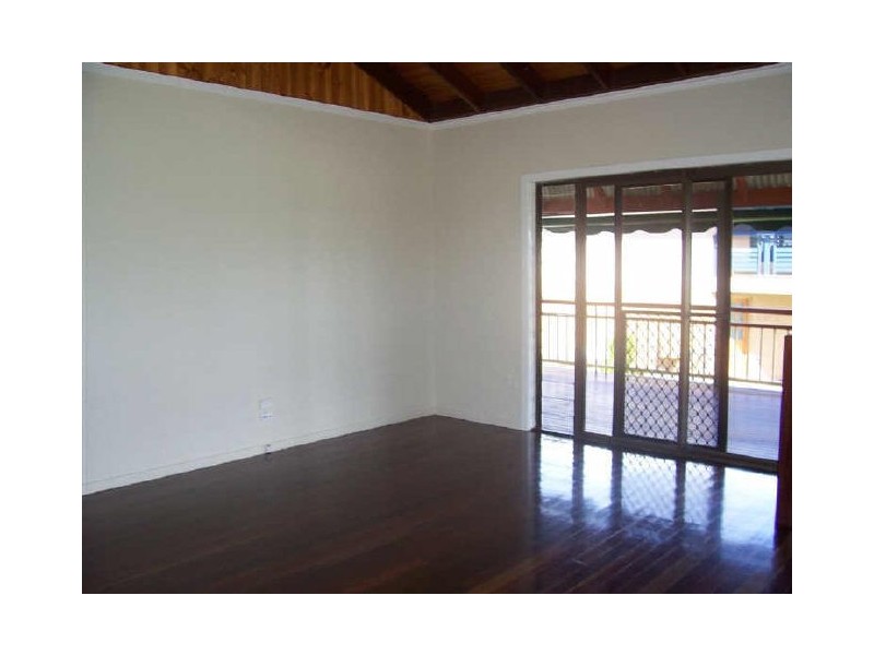 36 Wentworth Street, Bowen QLD 4805