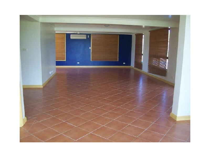 36 Wentworth Street, Bowen QLD 4805