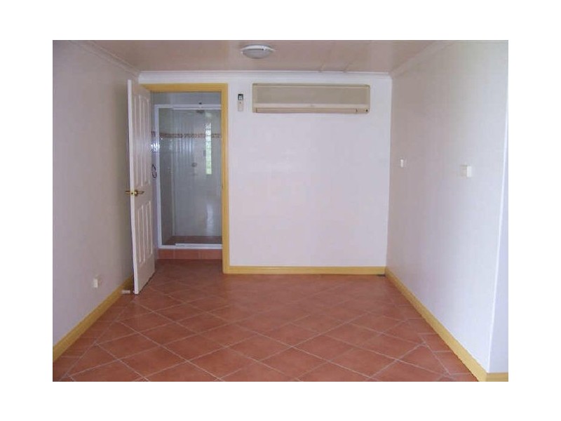 36 Wentworth Street, Bowen QLD 4805