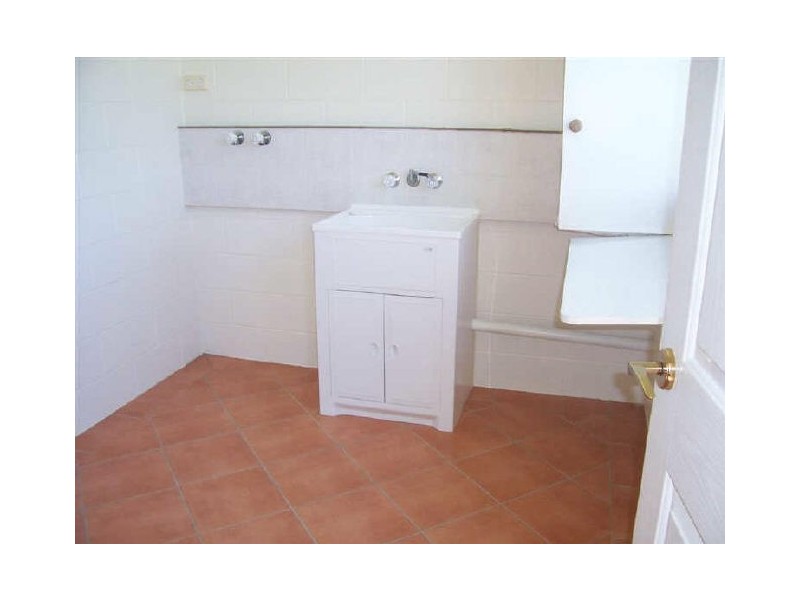 36 Wentworth Street, Bowen QLD 4805