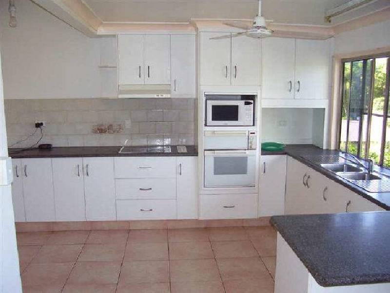 122 Herbert Street, Bowen QLD 4805