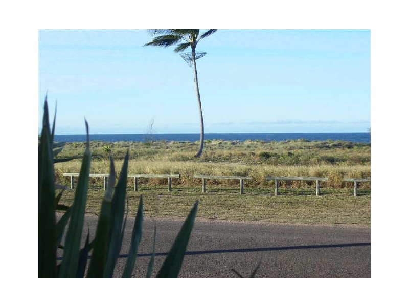 61 The Esplanade, Bowen QLD 4805