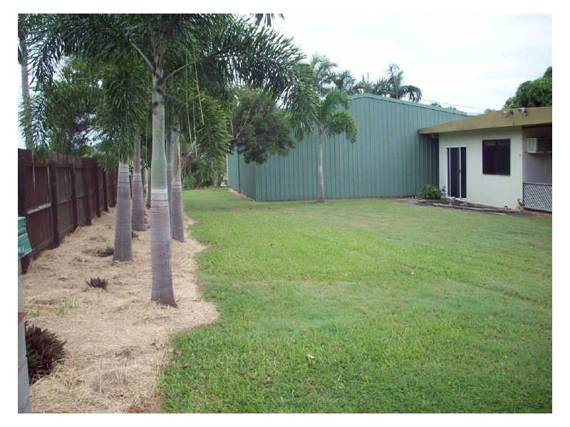 80 Hillview Road, Bowen QLD 4805