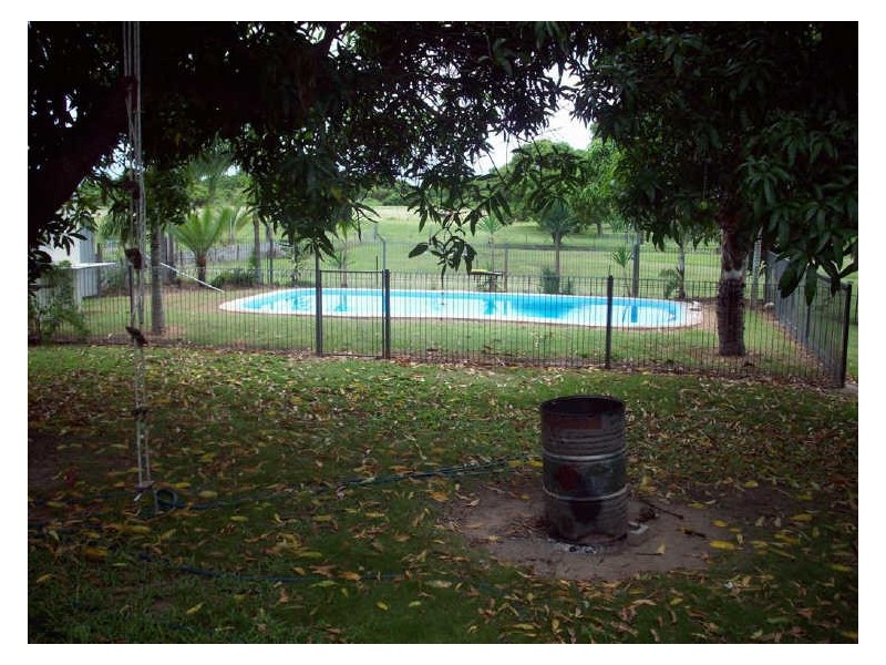 80 Hillview Road, Bowen QLD 4805