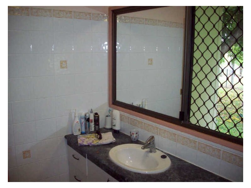 80 Hillview Road, Bowen QLD 4805