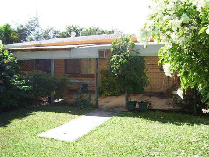 19 Argyle Street, Bowen QLD 4805
