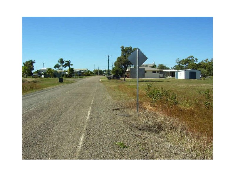 73 Pitcain Street, Bowen QLD 4805