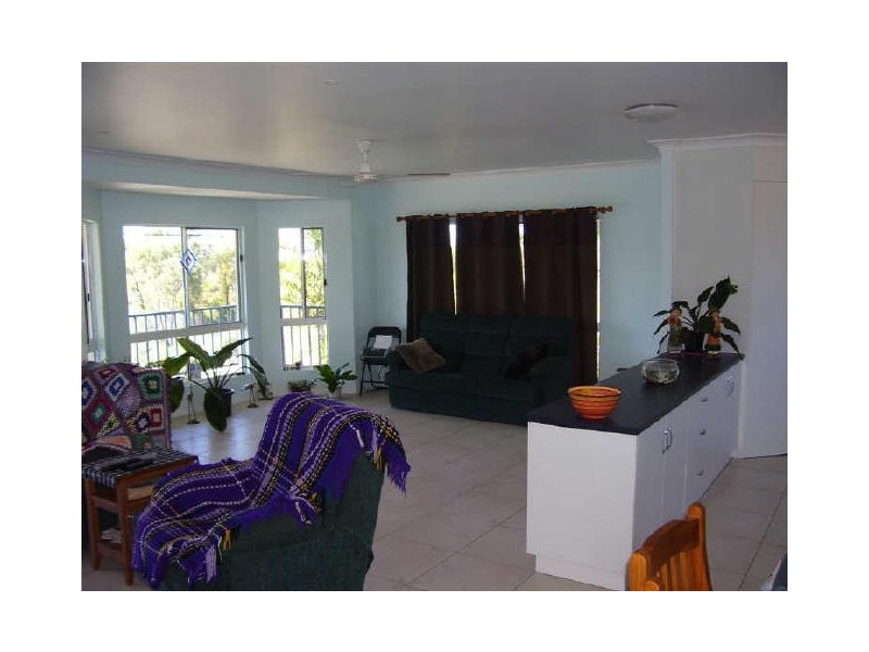 17 Pitcain Avenue, Bowen QLD 4805