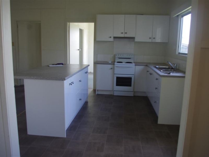 75 Powell Street, Bowen QLD 4805