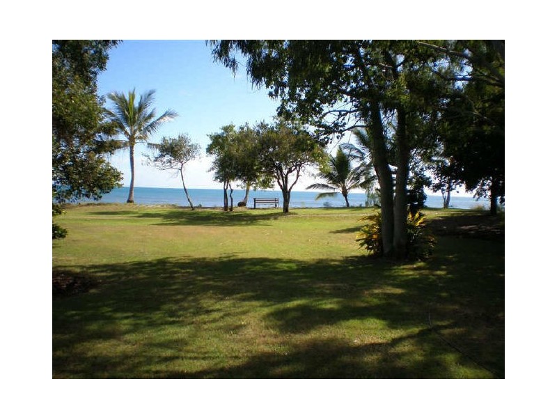 24 Horseshoe Bay Road, Bowen QLD 4805