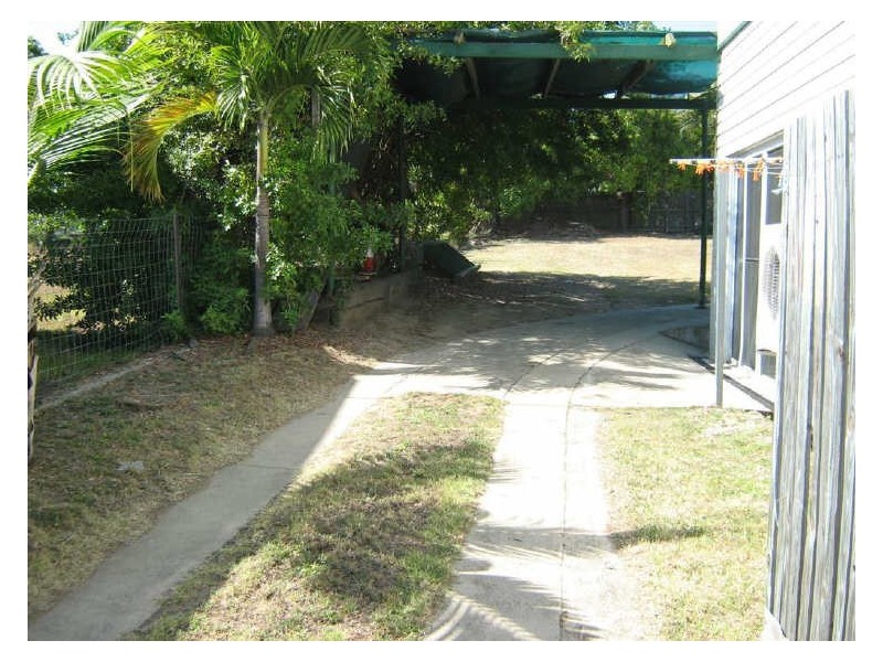 29 Livingstone Street, Bowen QLD 4805