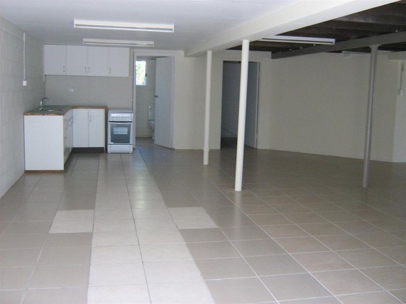 29 Livingstone Street, Bowen QLD 4805