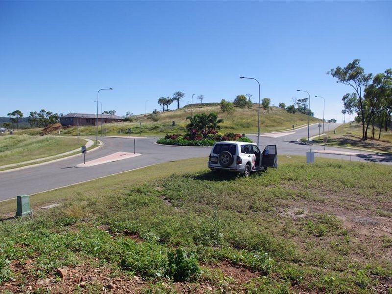 2 Grandview Terrace, Bowen QLD 4805