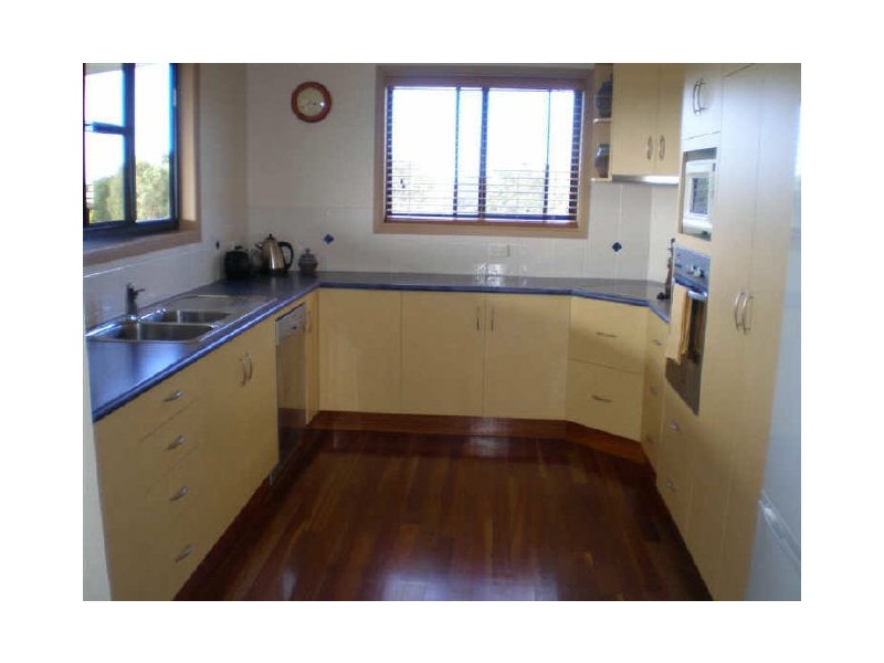 8 Pilcher Place, Bowen QLD 4805
