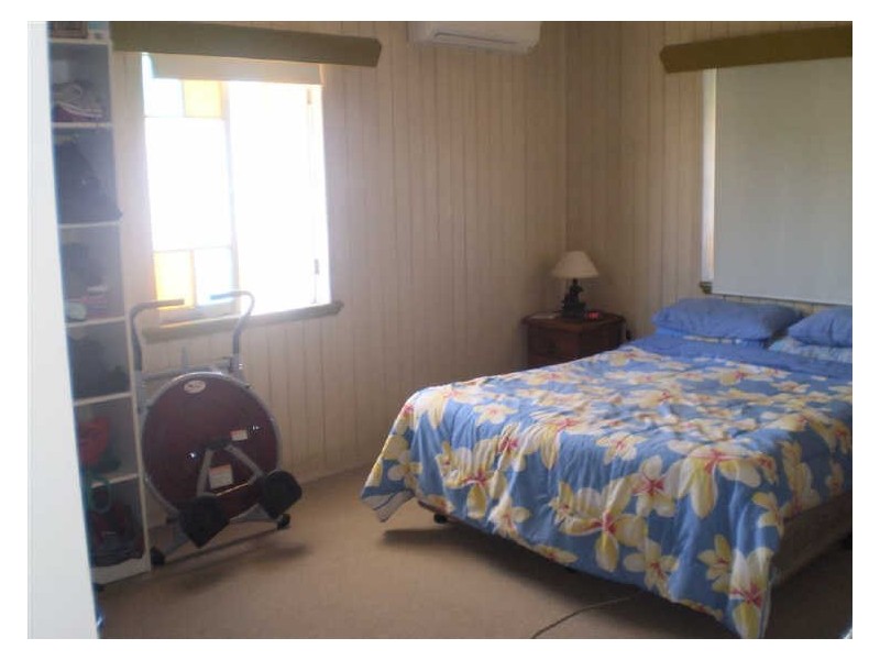 31 Sinclair Street, Bowen QLD 4805