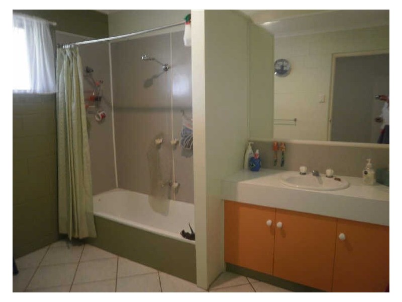 75 Flemington Road, Bowen QLD 4805