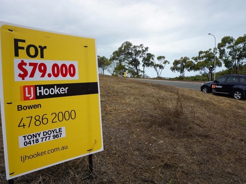 3 Grandview Terrace, Bowen QLD 4805