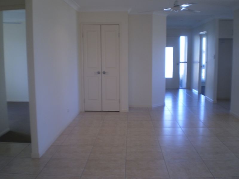 10 Lexington Court, Bowen QLD 4805