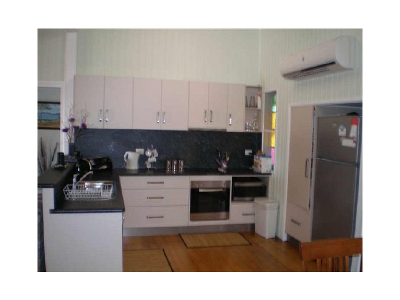 17 Don Street, Bowen QLD 4805