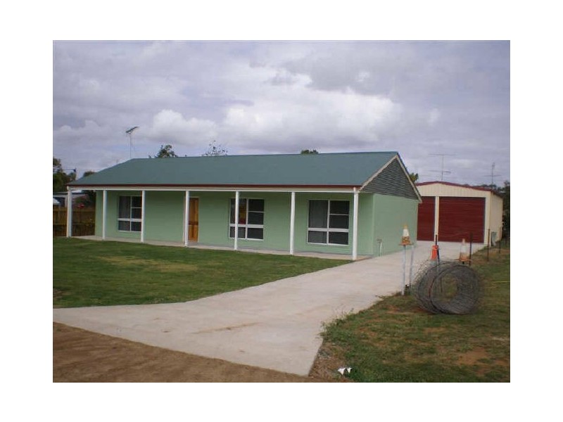 47 Whyte Avenue, Bowen QLD 4805