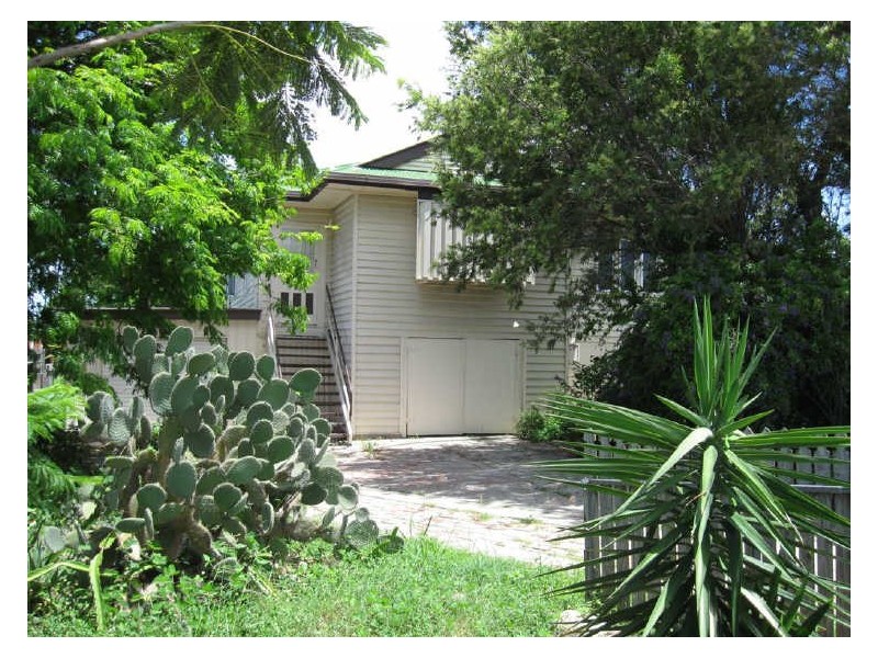 67 Leichhardt Street, Bowen QLD 4805