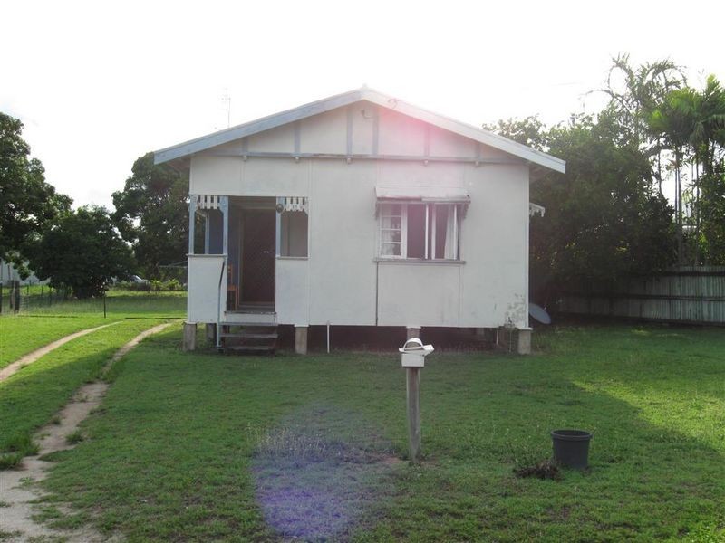 31 Field Street, Bowen QLD 4805