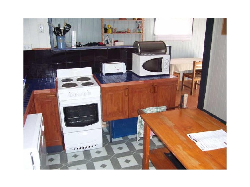 11 Don Street, Bowen QLD 4805