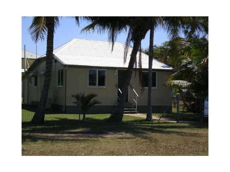 90 Powell Street, Bowen QLD 4805