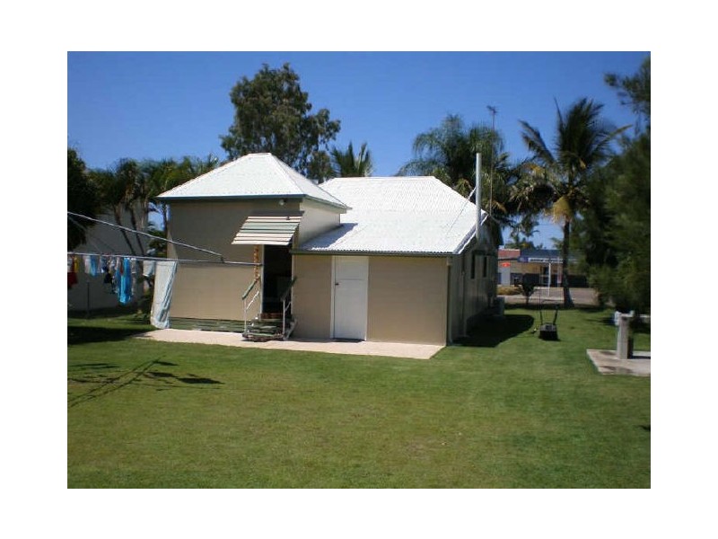 90 Powell Street, Bowen QLD 4805