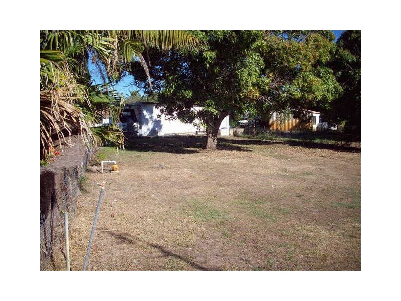 29 Field Street, Bowen QLD 4805