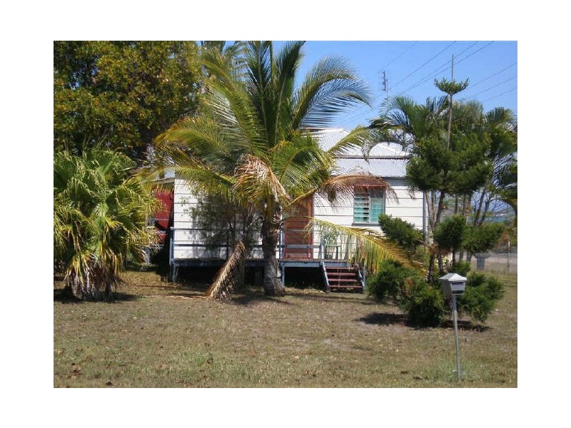 127 Powell Street, Bowen QLD 4805